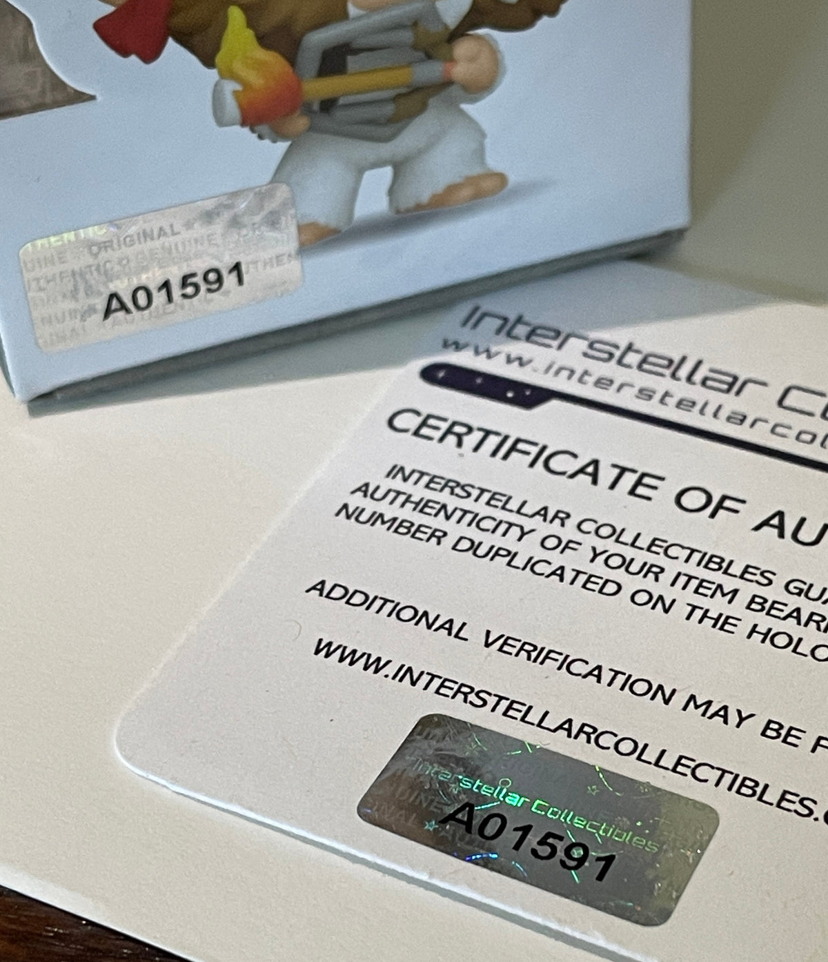 Interstellar Collectibles Inc - Authenticity certificate close up