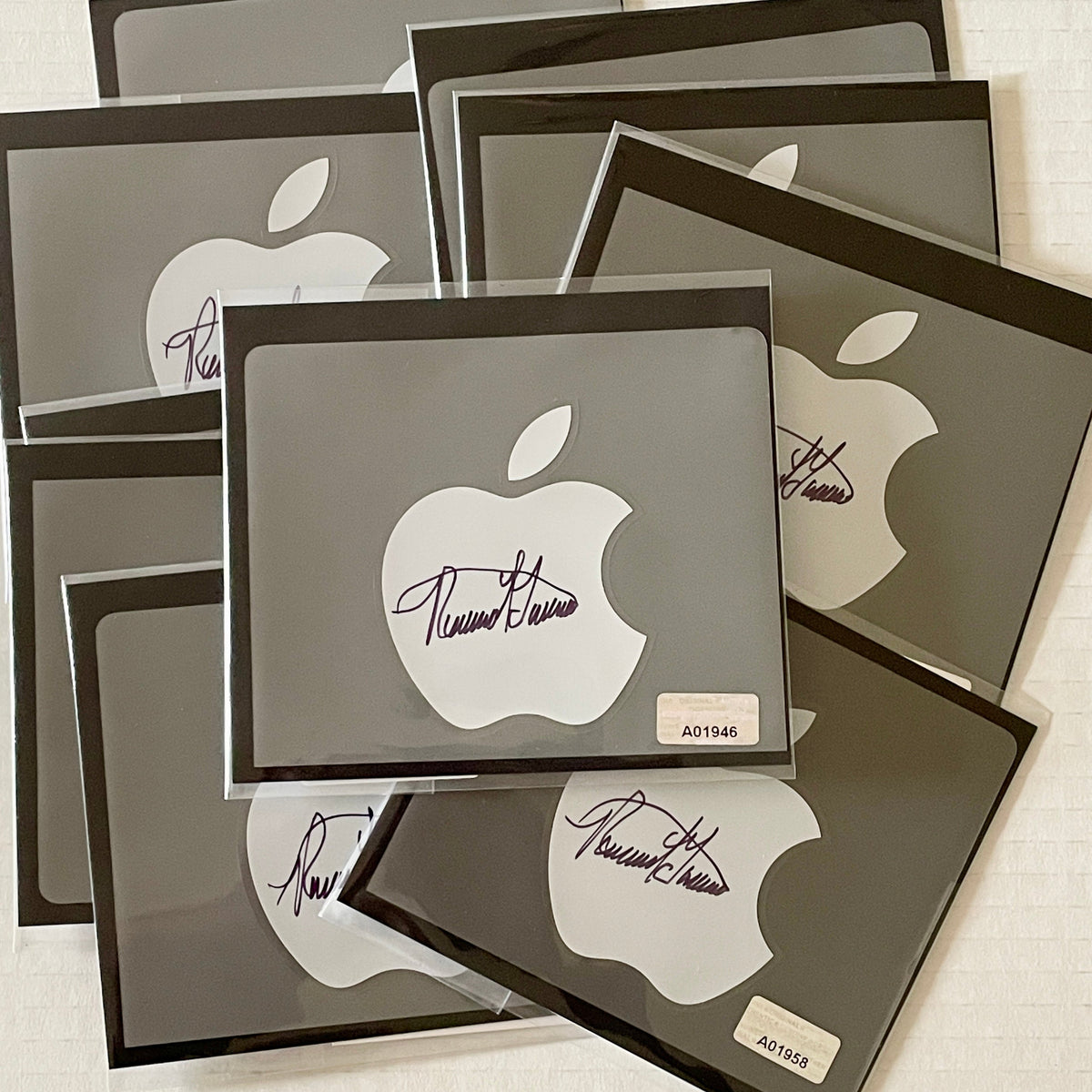 Apple Decal Signed by Ronald G. Wayne - Single 3